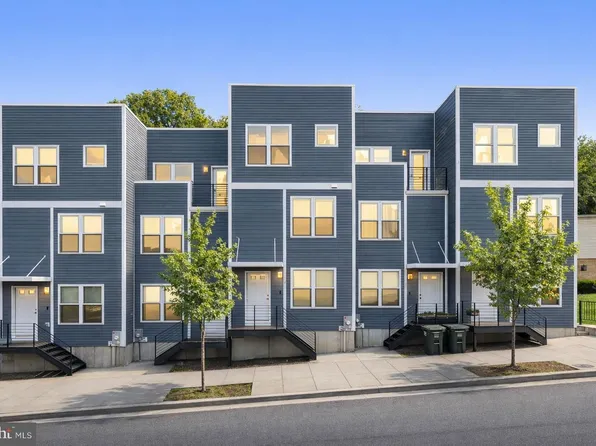 2210 Hunter Pl SE, Washington, DC 20020