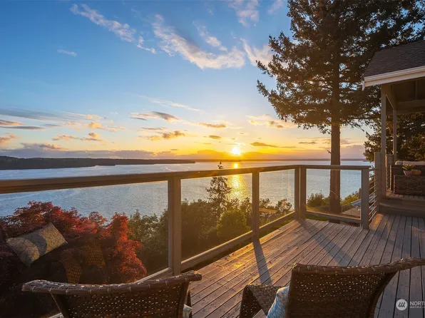 1034 Paiute Trail, Fox Island, WA 98333