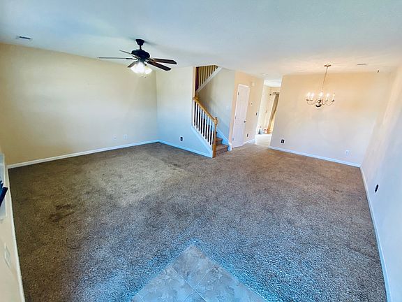 Living room_10052021