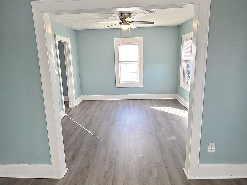1st image of 2612 S Lee Ave