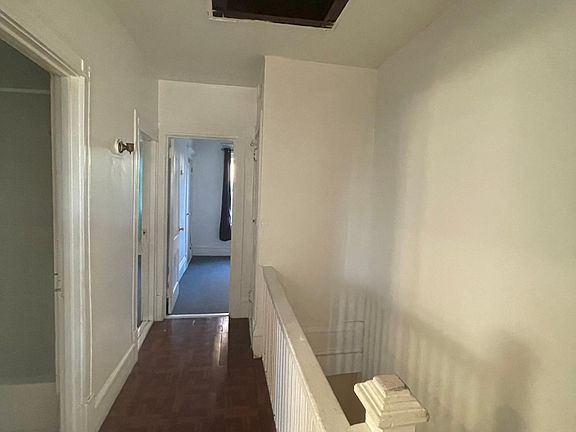 5th image of 2385 Walton Ave #3
