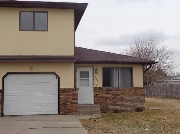 1006 W 15th St, Lexington, NE 68850
