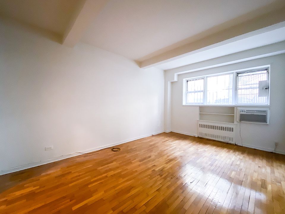 1st image of 150 E 30th St APT 1F