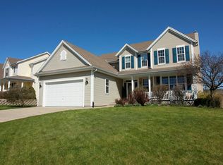 3902 W Anthony Dr, Franklin, WI 53132