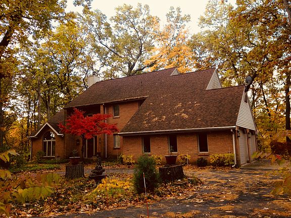4th image of 3872 Windermere Dr