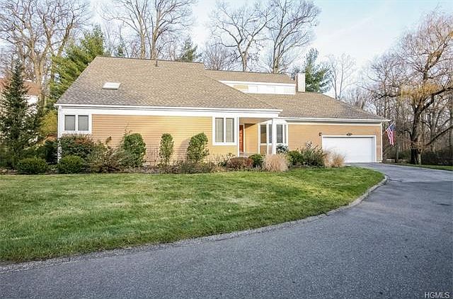 1st image of 6 Elizabeth Ct