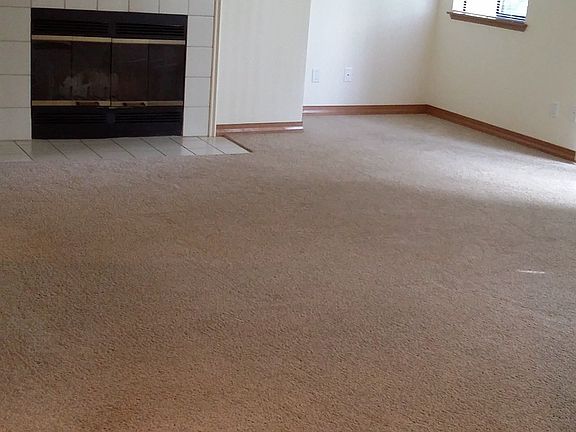 4th image of 10701 Meridian Ave N APT 102A