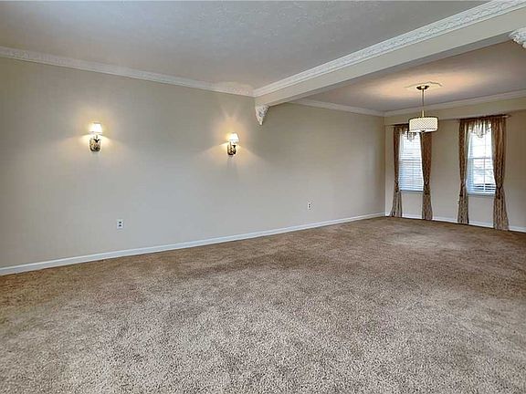 5th image of 3015 Shawnee Ct