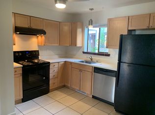 1402 Maclovia St APT G, Santa Fe, NM 87505