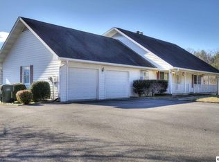 1620 Valley Rd, Sevierville, TN 37862