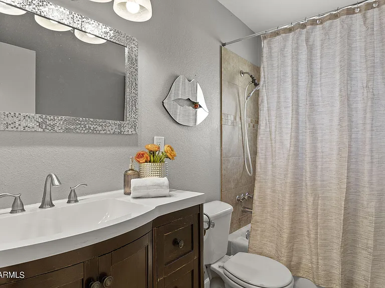 8308 E Minnezona Ave — Photo 29