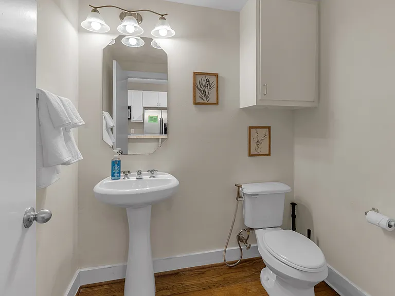 POWDER ROOM