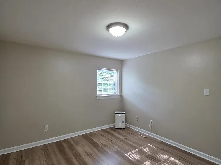 1571 Blanton Ave SE #4 — Photo 8
