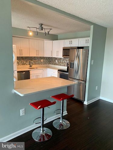1st image of 250 S Reynolds St APT 1005