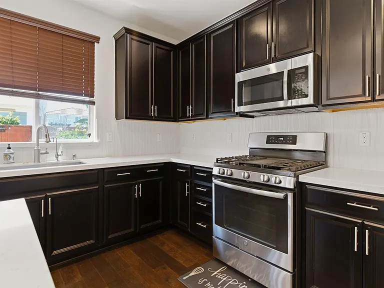 510 E Albertina Ave — Photo 51