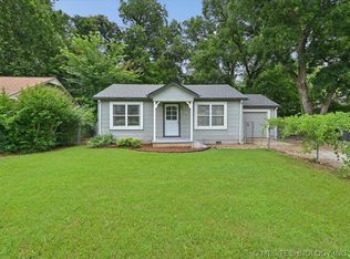 519 N Forest St, Jenks, OK 74037