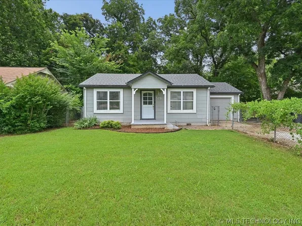 519 N Forest St, Jenks, OK 74037
