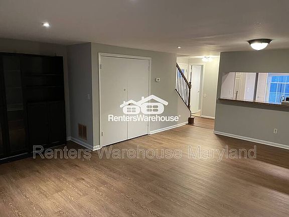 4th image of 1331 Stockett Sq
