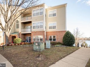6543 Grange Ln Unit 202, Alexandria, VA