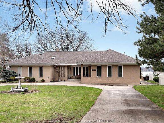 2nd image of 4470 Riverside Dr E
