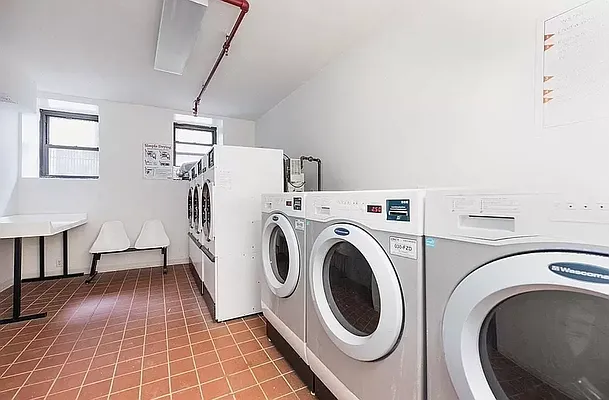 Rented by REAL New York | media 16