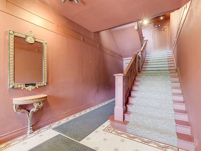 13th Avenue Apartments — Photo 15