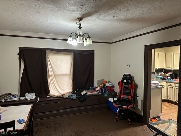 3rd image of 11700 Angelus Ave