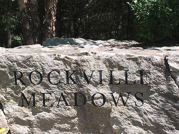 2nd image of 40 Rockville Mdws #40