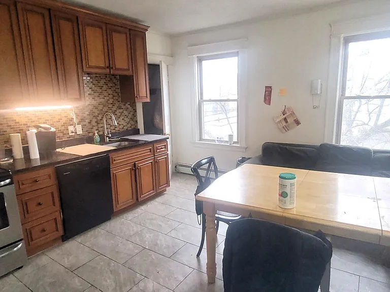 30 Lyman St #B — Photo 26