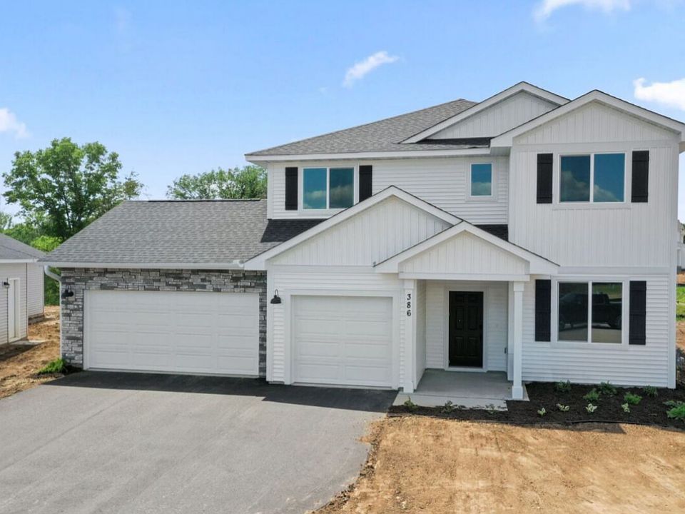1st image of 386 Laurel Pl