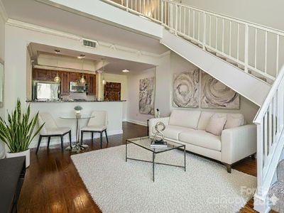 300 W 5th St APT 723, Charlotte, NC, 28202