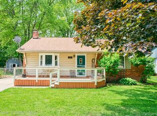 5320 Leland St, Brighton, MI 48116