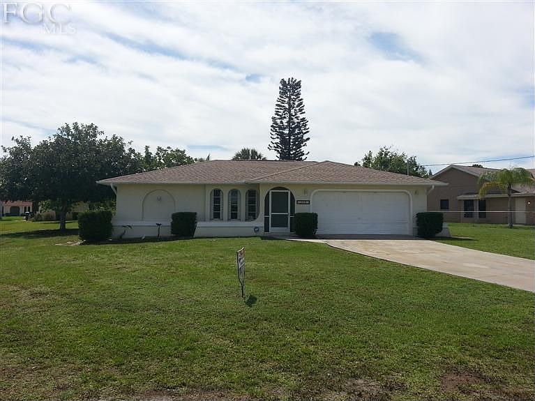 1st image of 305 SE 17th Pl