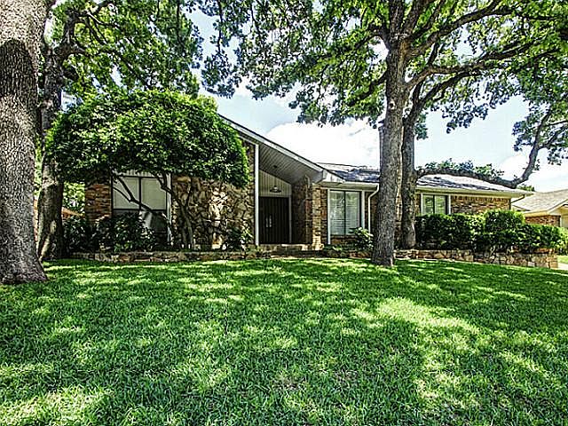 1st image of 2925 Creekwood Dr S