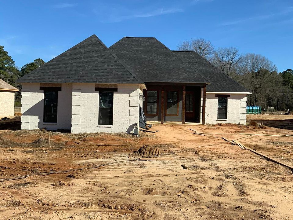 1st image of 33 Lenox Dr