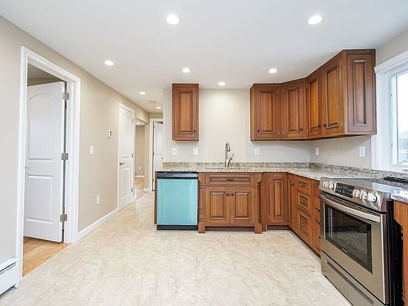 3rd image of 62 Suffield St #D