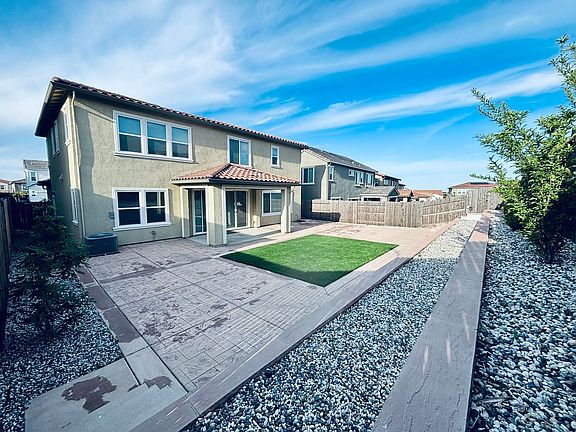 4th image of 4620 Flagstaff Dr