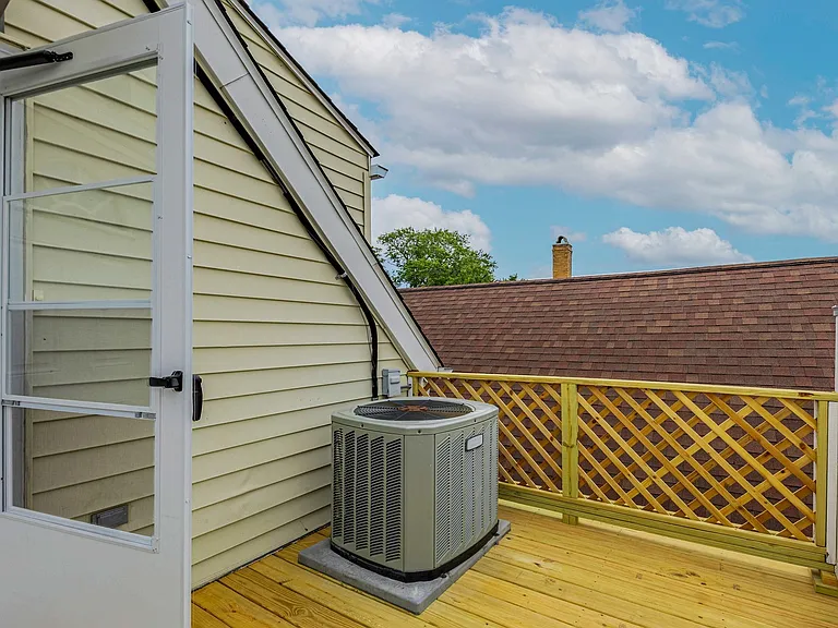 3841 W Eddy St #2 — Photo 18