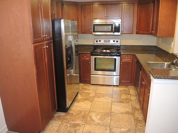 Gourmet Kitchen