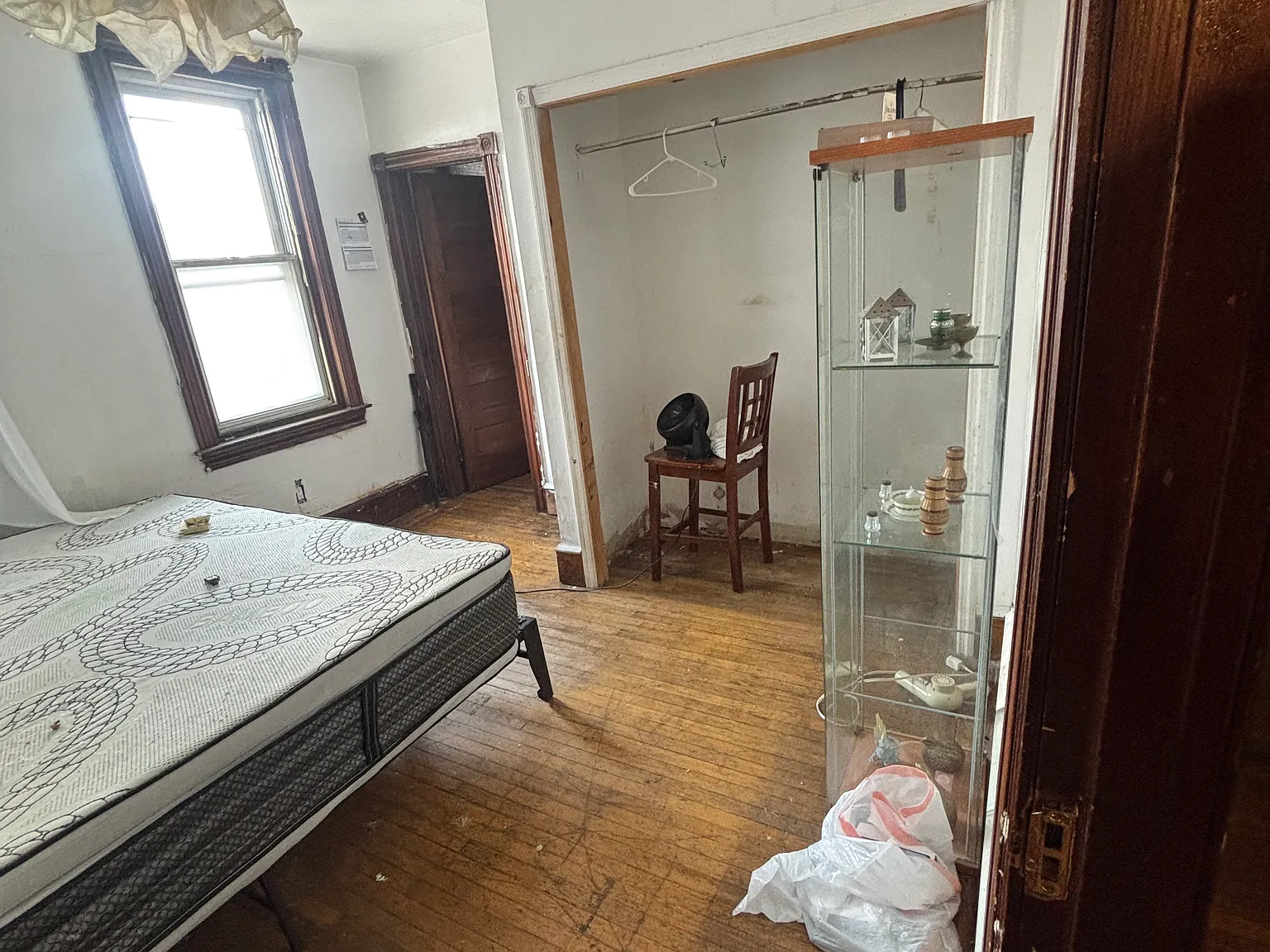 4 bed, 1760 sqft, $600 — Photo 2