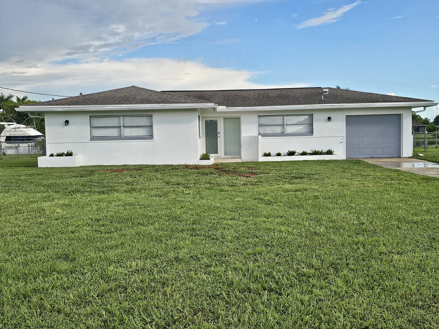 2 bed, 1054 sqft, $2,800 — Photo 3
