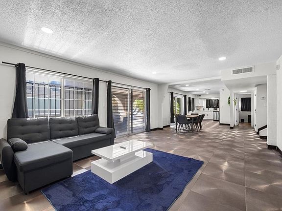 3rd image of 2571 Vegas Valley Dr