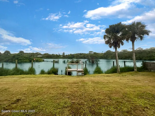 445 Baker Rd, Merritt Island, FL 32953