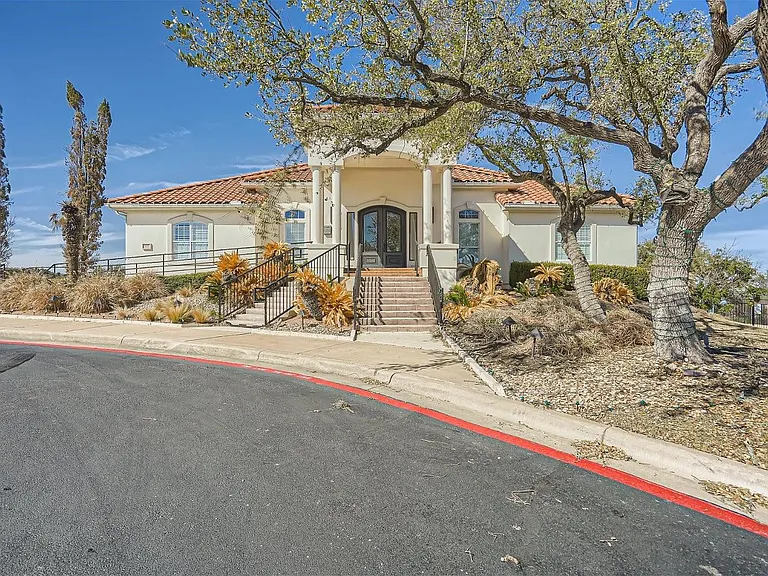 216 Sunrise Ridge Cv — Photo 33