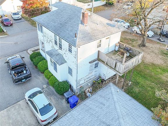 4th image of 49 Barrett Ave