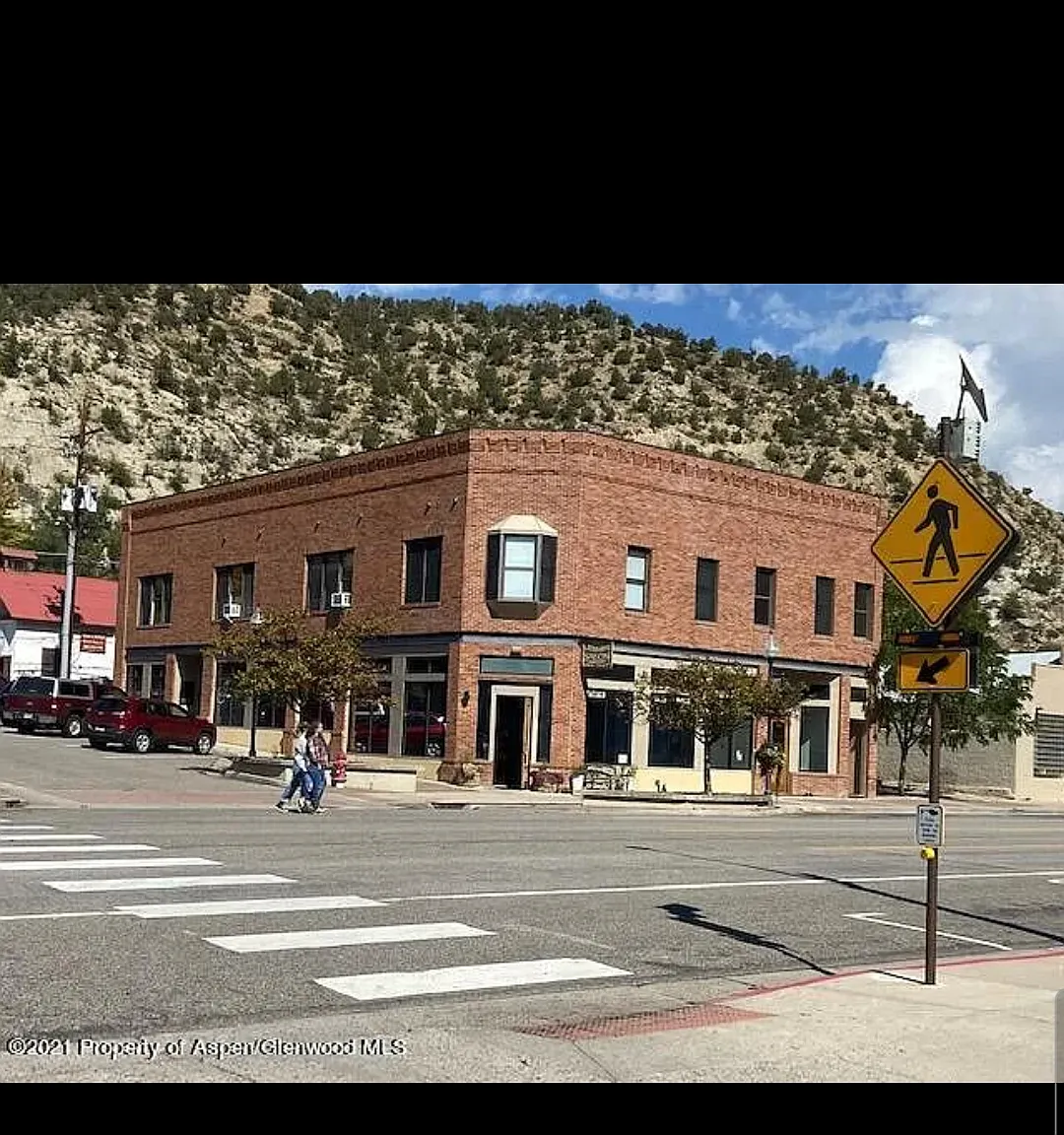 1 bed, 841 sqft, $2,000 — Photo 1