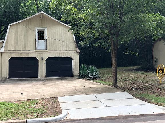 2 Car Garage & Driveway
