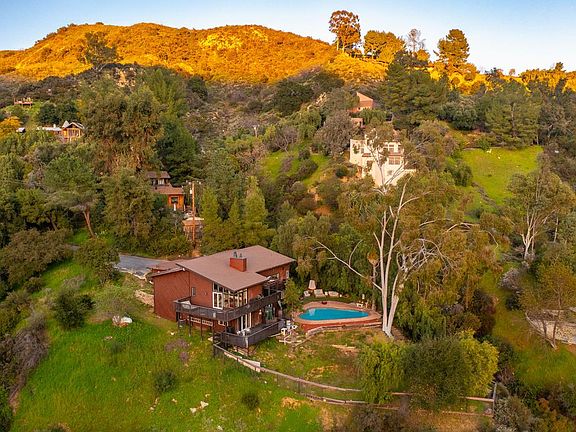 2nd image of 2239 Topanga Skyline Dr