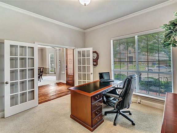 4th image of 1733 Teakwood Dr