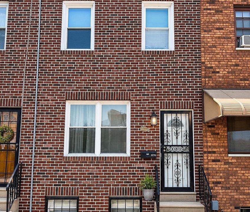 1st image of 3276 Webb St